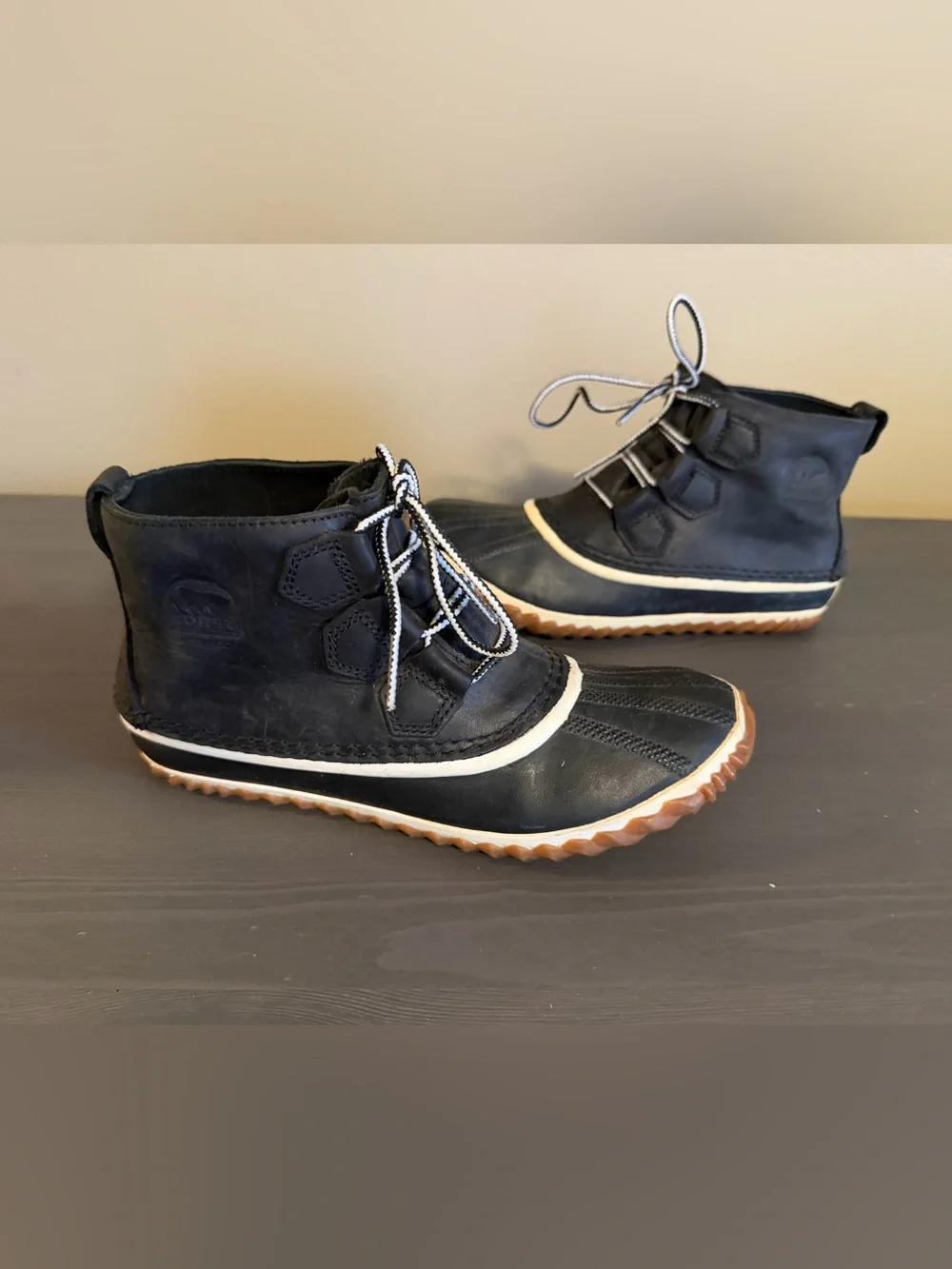 Black Lace-Up Duck Boots with Gum Sole